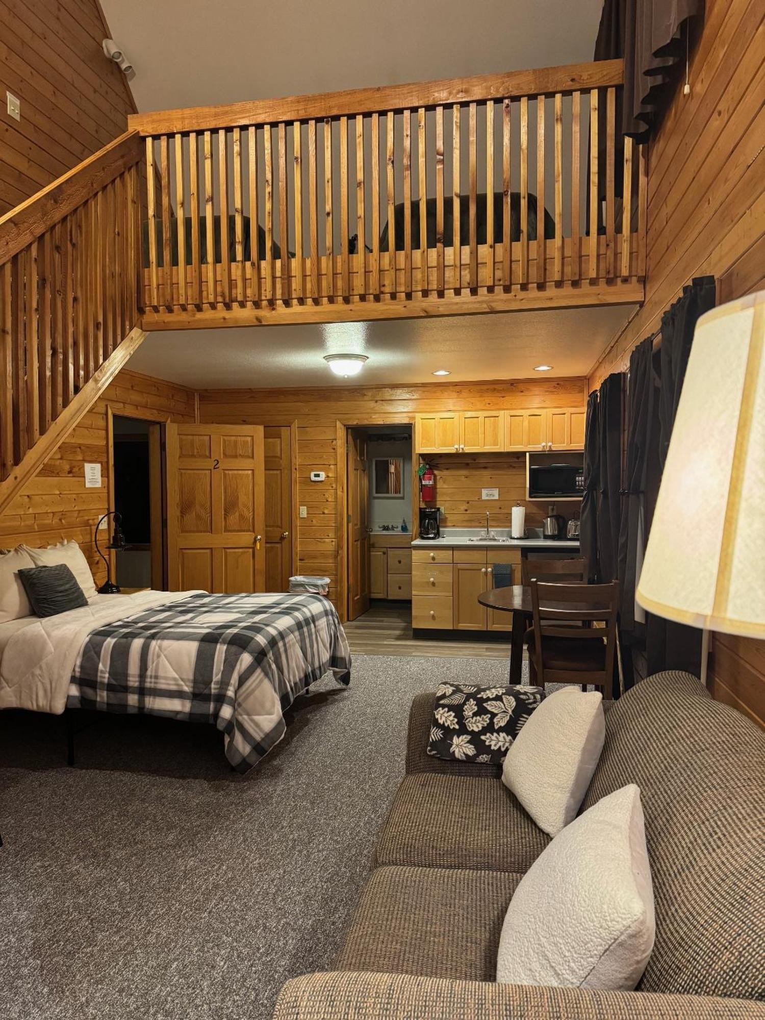 Susitna River Lodging, Suites Talkeetna Exterior photo