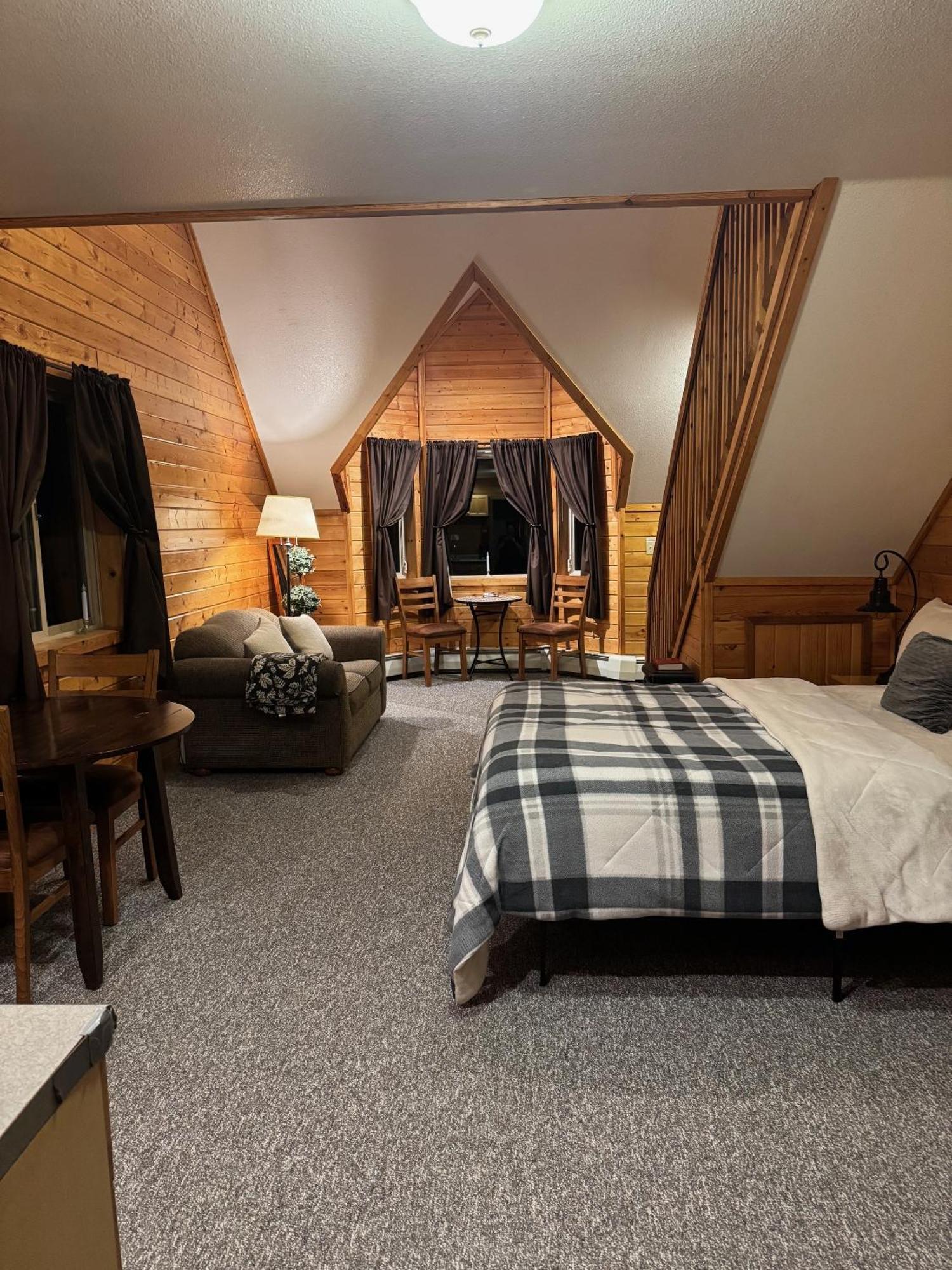 Susitna River Lodging, Suites Talkeetna Exterior photo